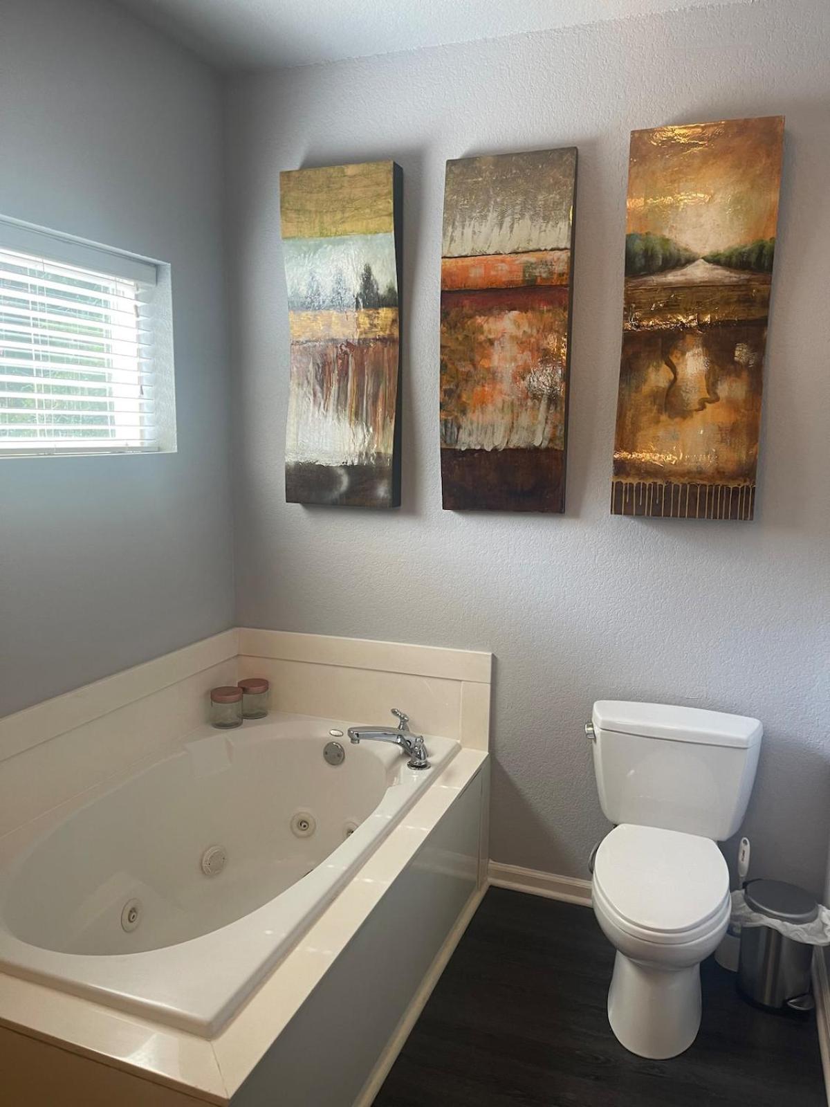 Brooklynn'S Bay, Elegant Lakefront Condo Retreat Hot Springs Exterior foto